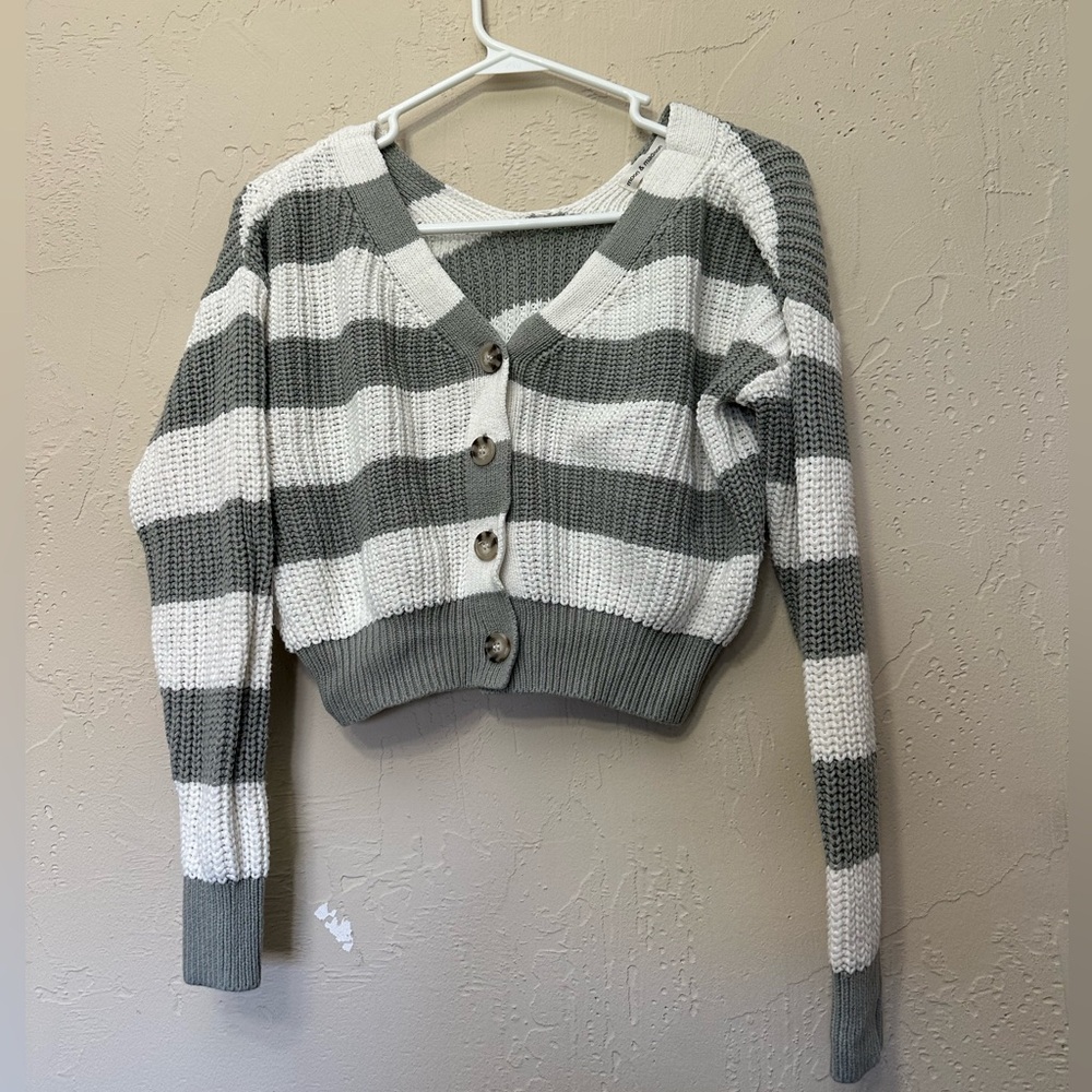 ❤️‍🔥2/$20❤️‍🔥Cropped Knit Cardigan-Button Up Block Stripes- Moon & Madison Sz XS